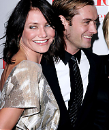 Filename=198.jpg
Filesize=385KiB
Dimensions=1333x2000
Date added=May 26, 2024 198.jpg