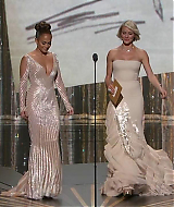oscars2012cap_show_006.jpg