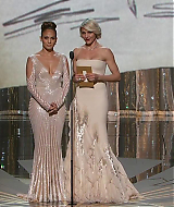 Filename=oscars2012cap_show_011.jpg
Filesize=109KiB
Dimensions=1280x720
Date added=May 27, 2024 oscars2012cap_show_011.jpg