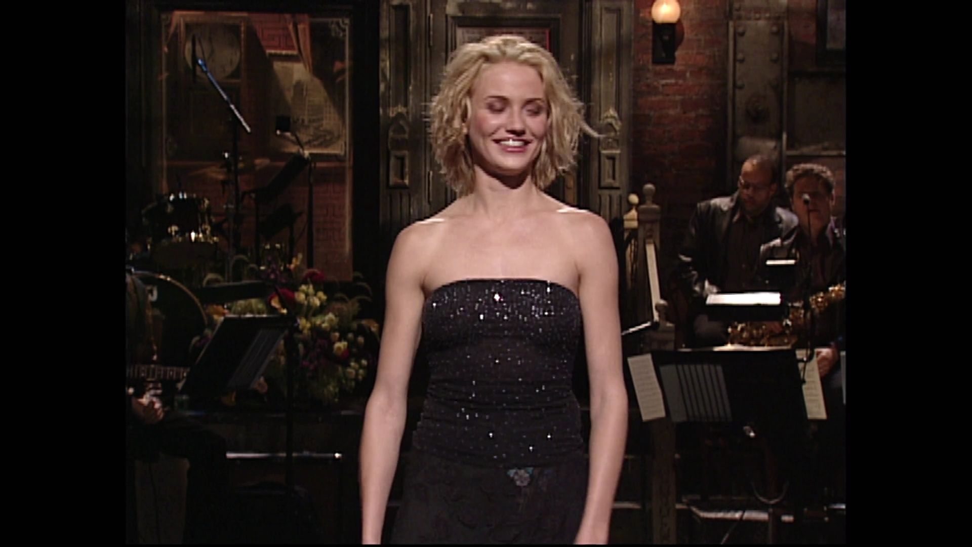 SNL-S24E01-053.jpg SNL-S24E01-053.jpg