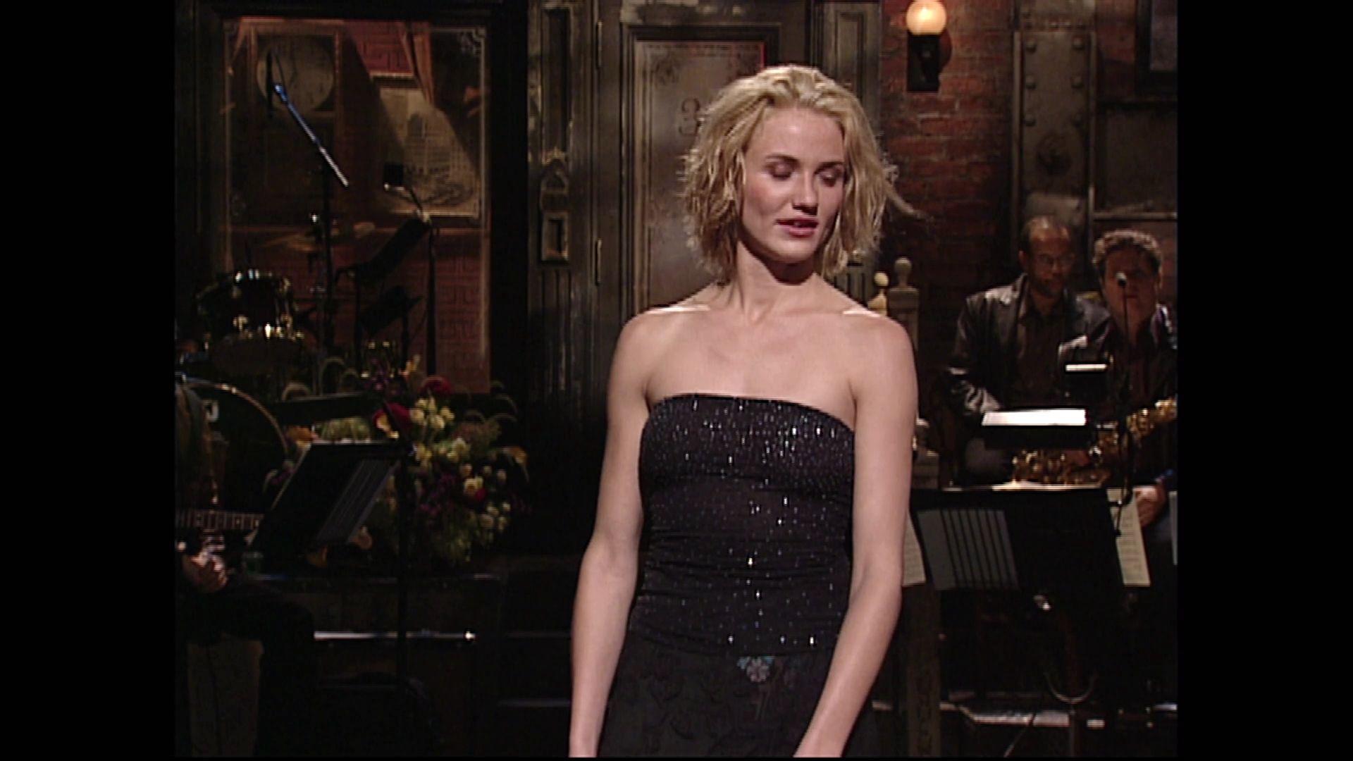 SNL-S24E01-054.jpg SNL-S24E01-054.jpg