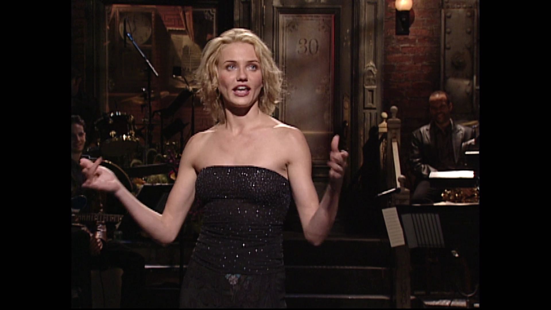 SNL-S24E01-079.jpg SNL-S24E01-079.jpg