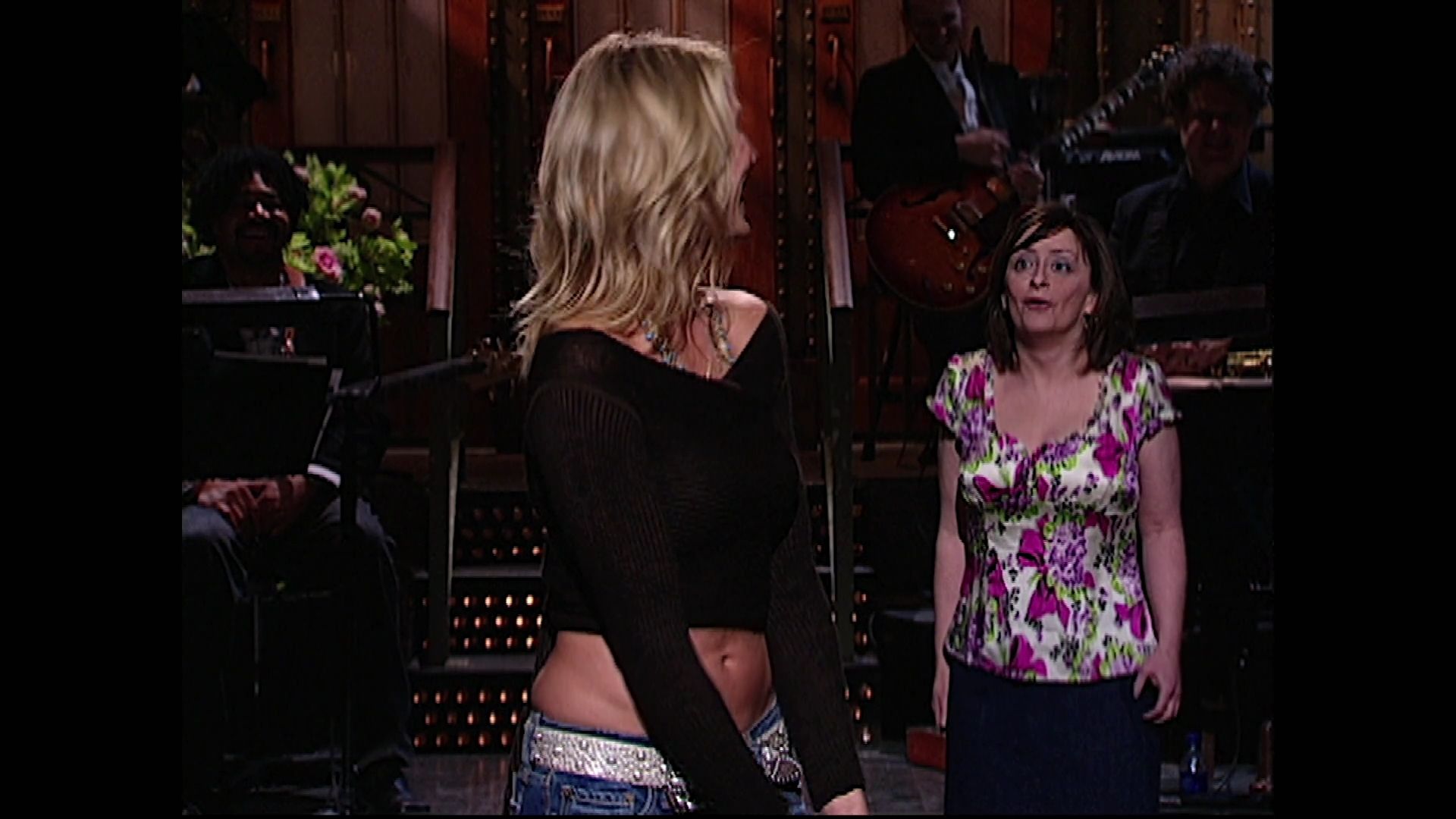 SNL-S30E16-045.jpg SNL-S30E16-045.jpg