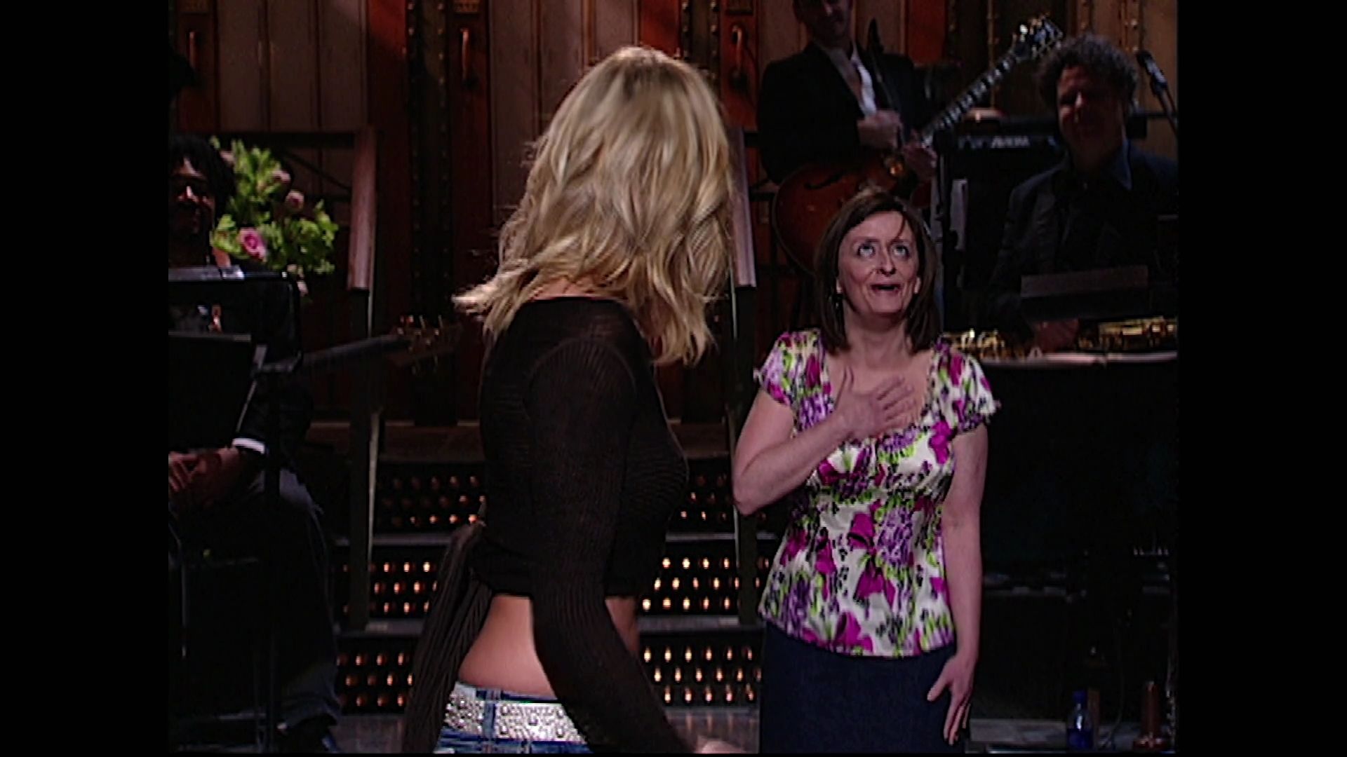 SNL-S30E16-076.jpg SNL-S30E16-076.jpg
