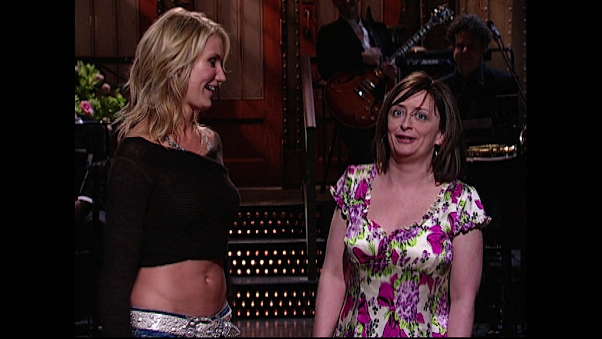 SNL-S30E16-084.jpg SNL-S30E16-084.jpg