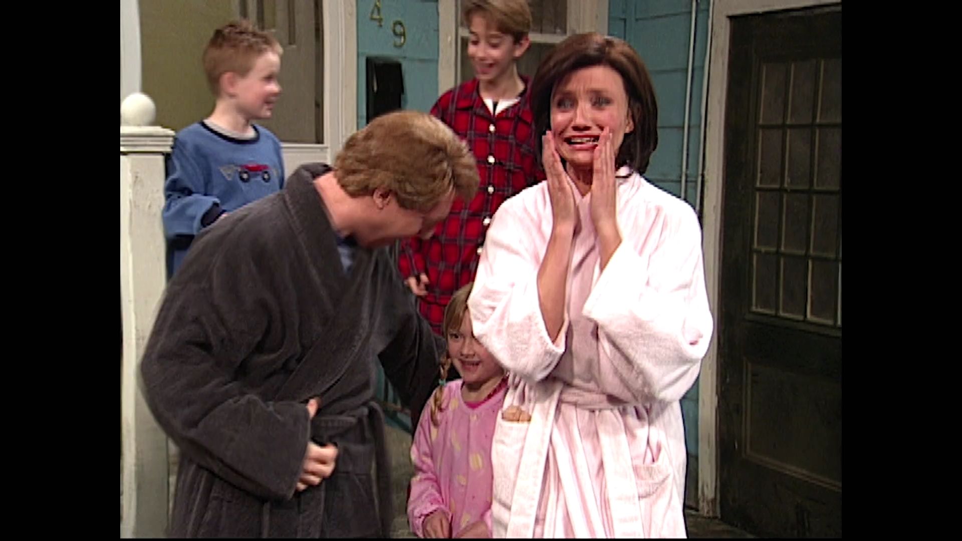 SNL-S30E16-208.jpg SNL-S30E16-208.jpg