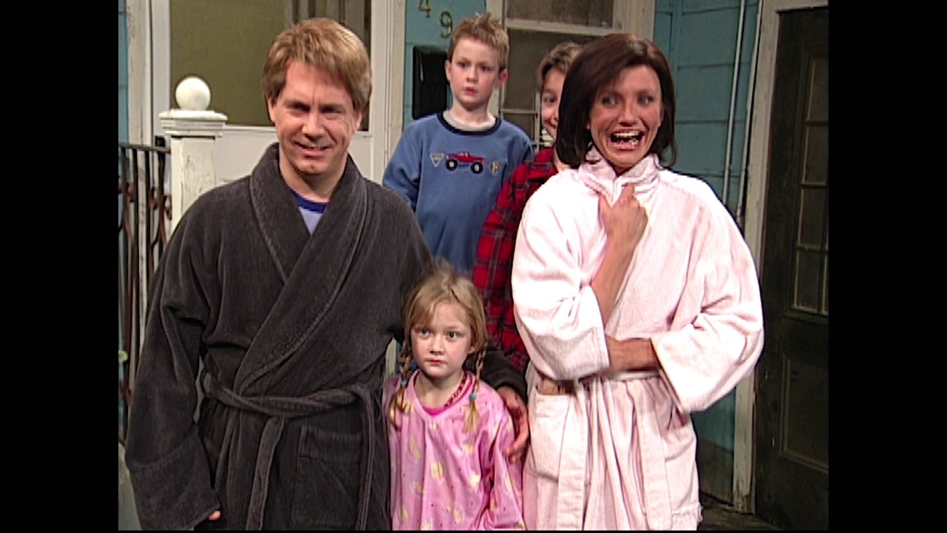SNL-S30E16-222.jpg SNL-S30E16-222.jpg