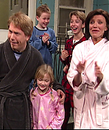 SNL-S30E16-213.jpg
