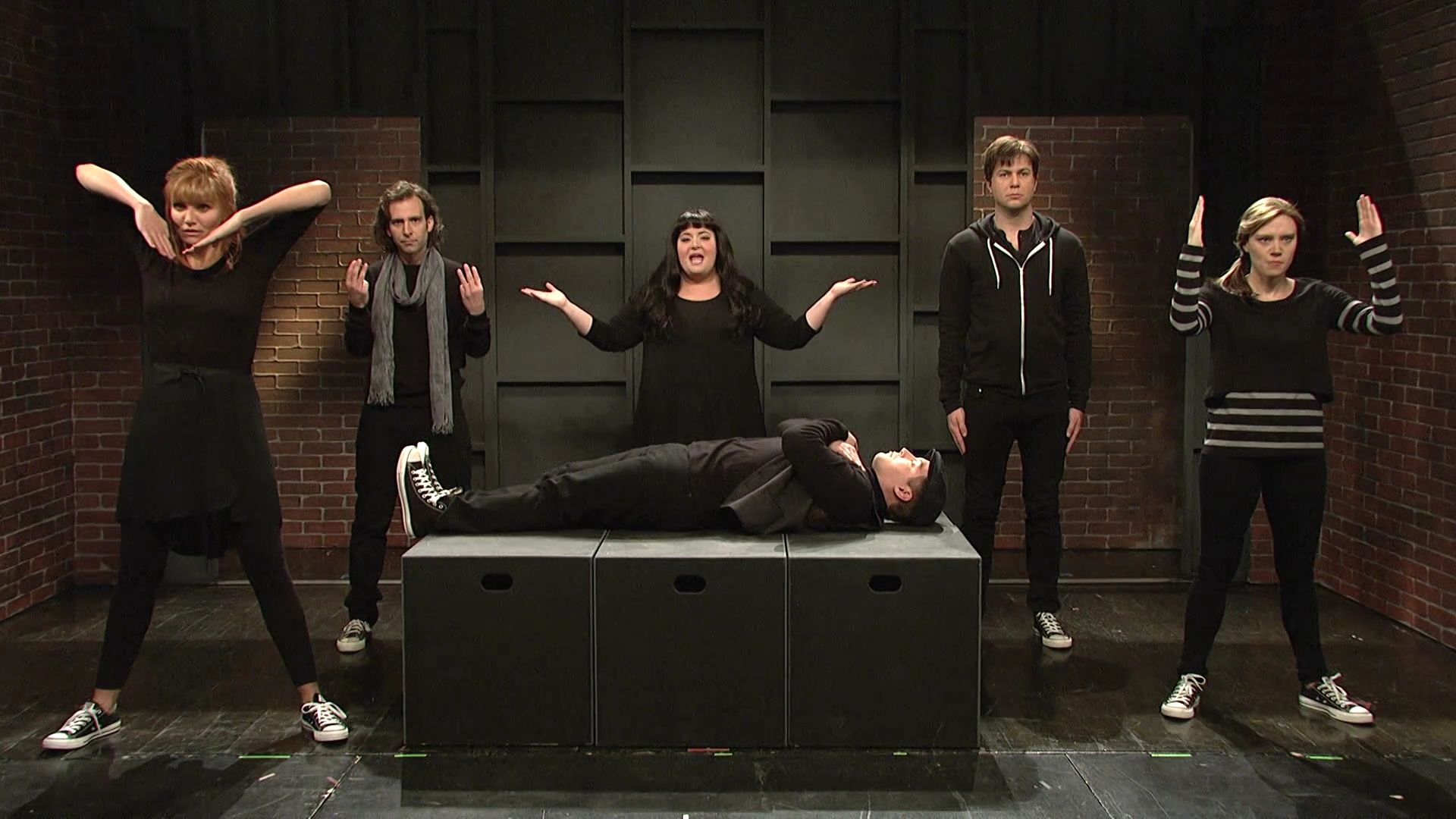 SNL-S40E07-247.jpg SNL-S40E07-247.jpg