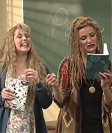 Filename=SNL-S40E07-661.jpg
Filesize=221KiB
Dimensions=1920x1080
Date added=May 28, 2024 SNL-S40E07-661.jpg