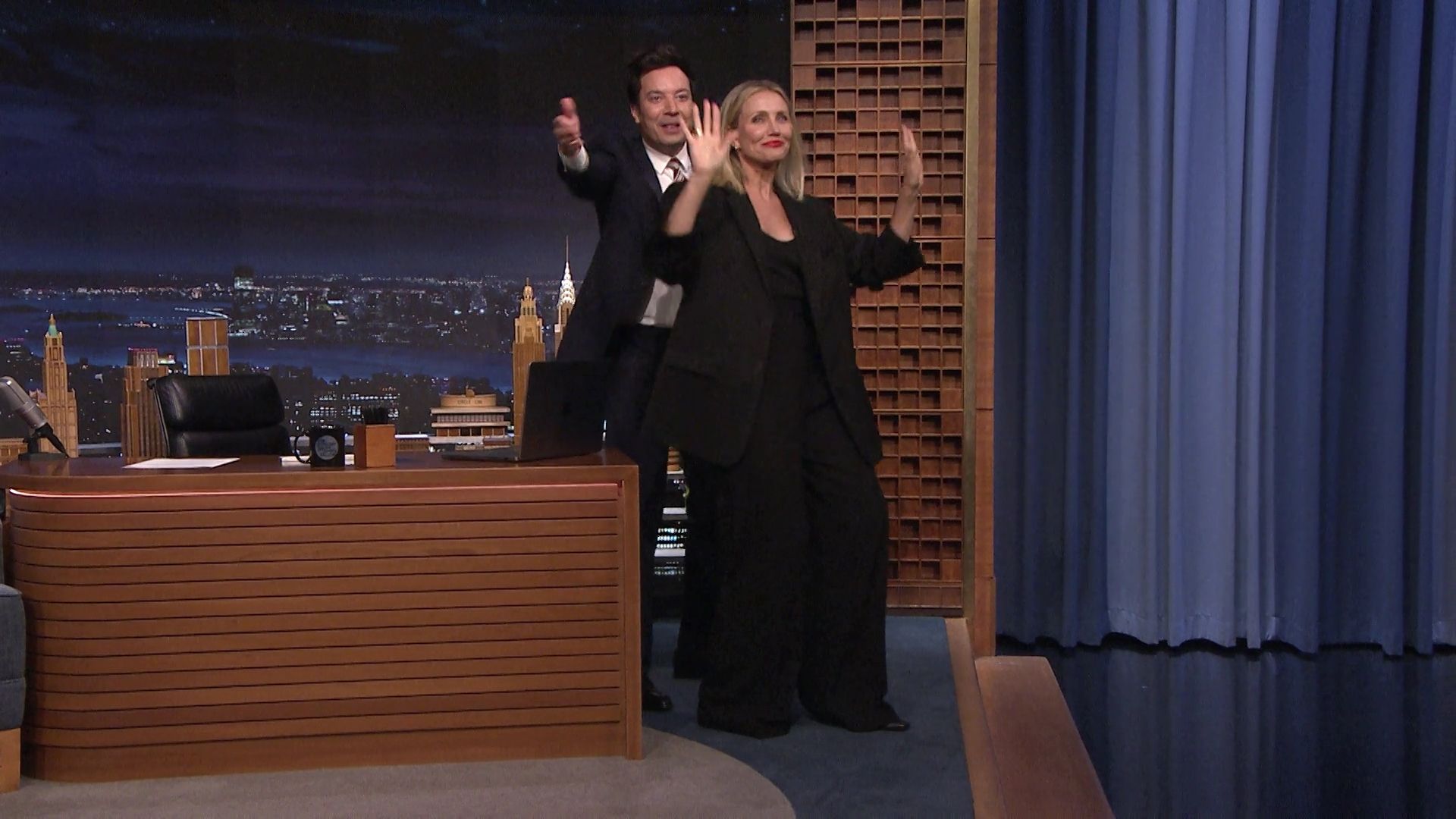 2022-TonightShowStarringJimmyFallon-295.jpg 2022-TonightShowStarringJimmyFallon-295.jpg