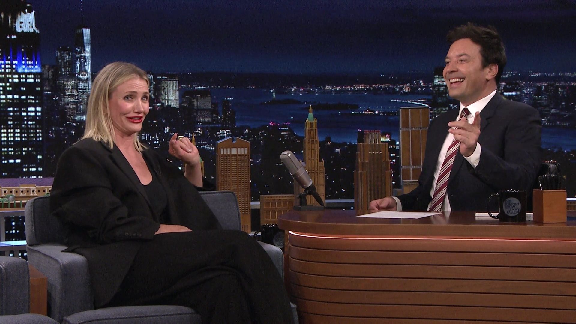 2022-TonightShowStarringJimmyFallon-411.jpg 2022-TonightShowStarringJimmyFallon-411.jpg