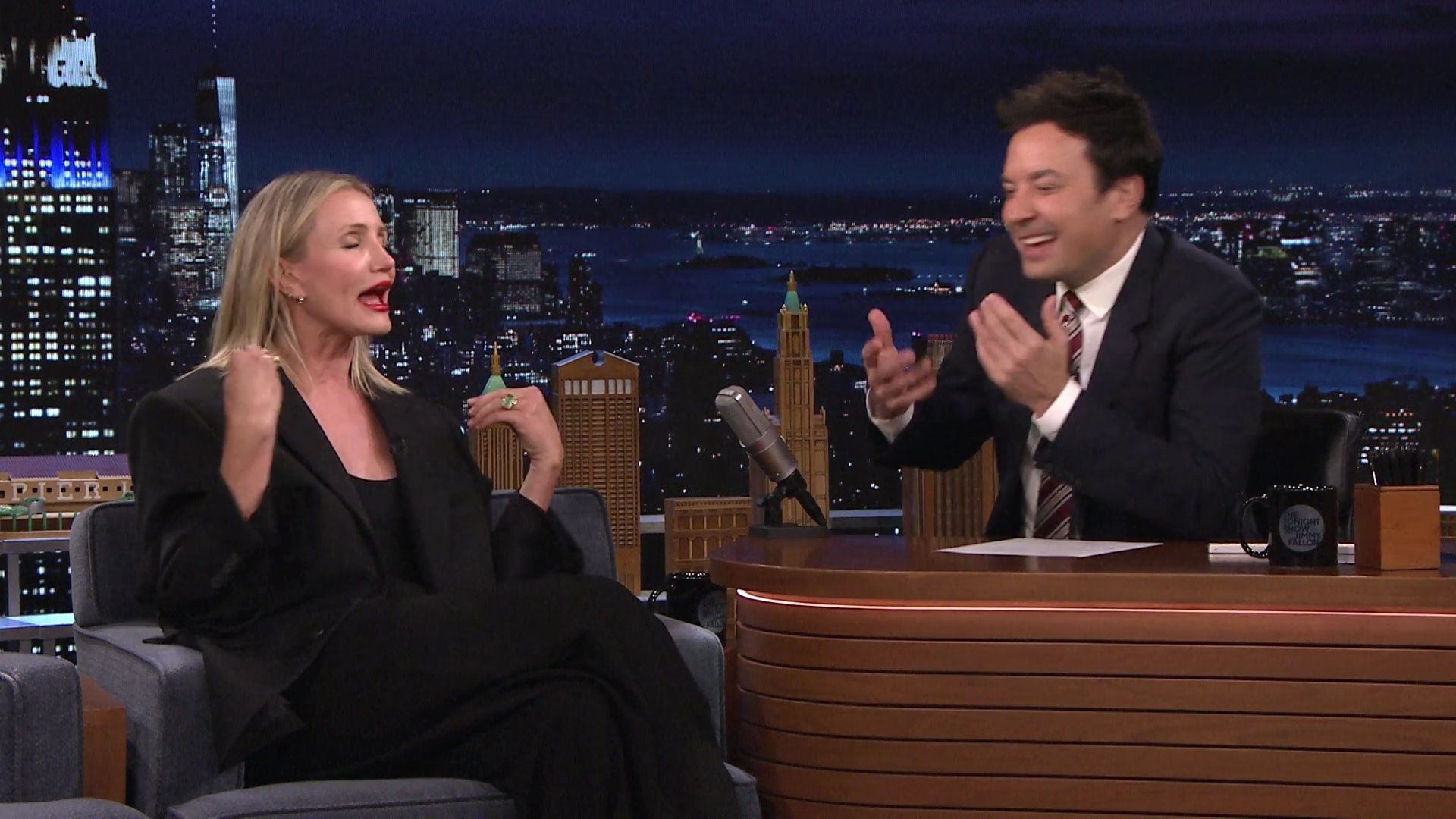 2022-TonightShowStarringJimmyFallon-518.jpg 2022-TonightShowStarringJimmyFallon-518.jpg